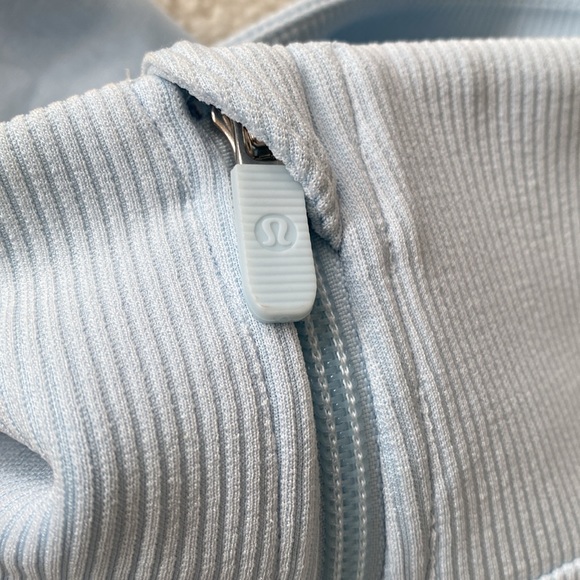 ❤️ Lululemon Brushed Softstreme Ribbed Half Zip Size 6 Light Blue NWT - Picture 4 of 10